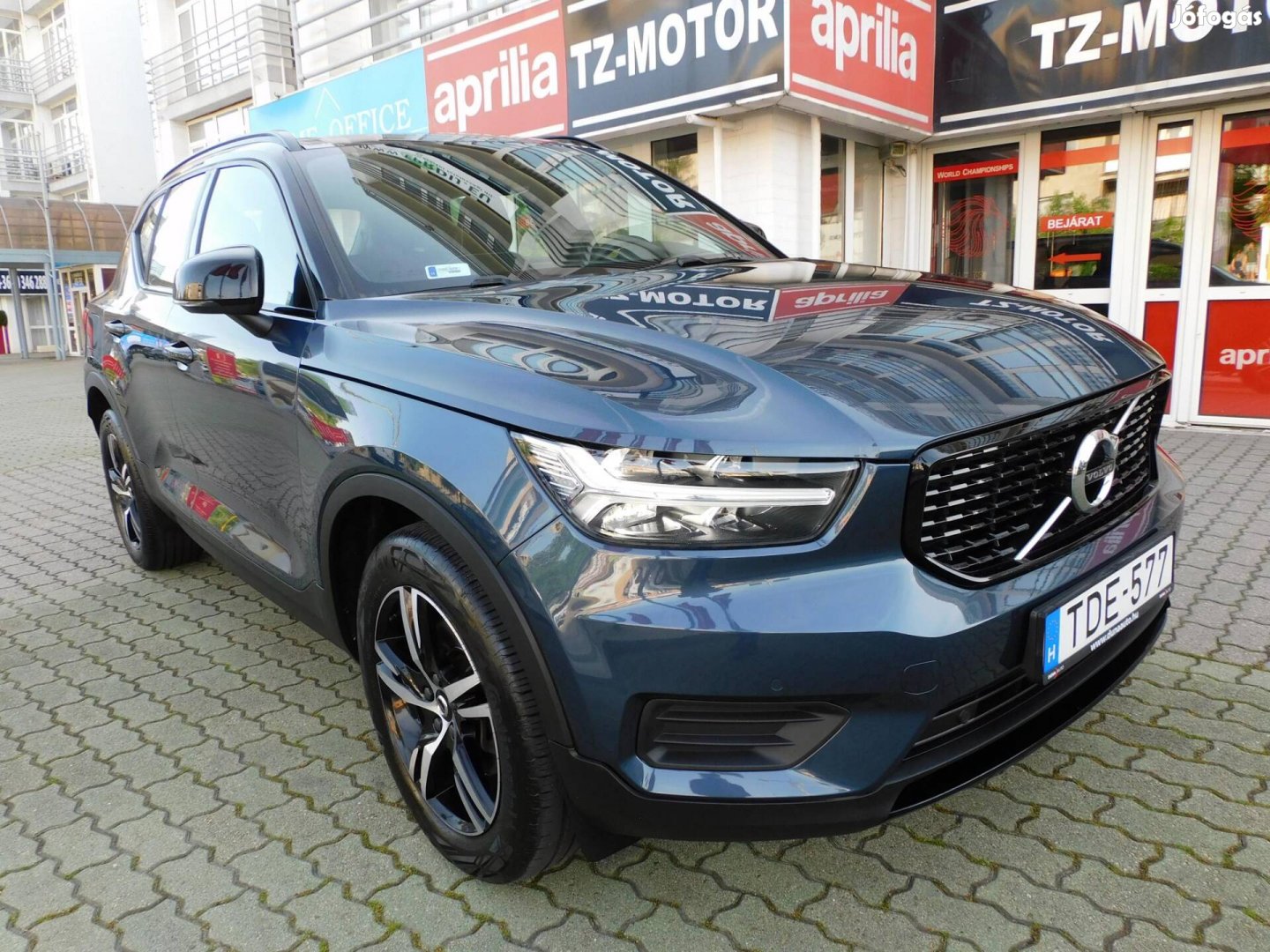 Volvo XC40 2.0 [B4] Mhev R-Design DCT Magyarors...